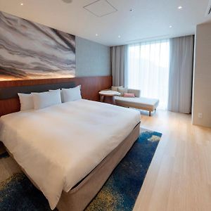 Luxury King Room